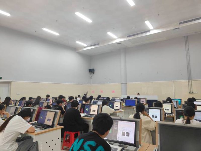 软件定制开发：企业数字化的阶梯